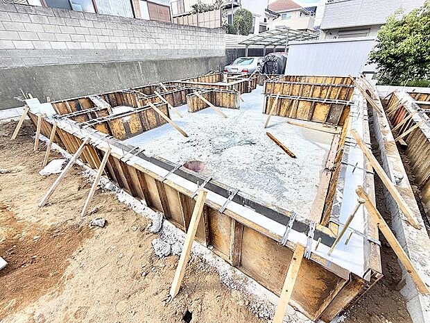 【現地外観写真】2号棟 ■暮らしを豊かにする充実した仕様設備で快適に
