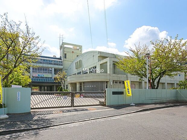 横浜市立荏田西小学校(約700m・徒歩9分)