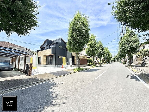 【前面道路含む現地写真】■この道を歩けば、毎日が少し特別になる