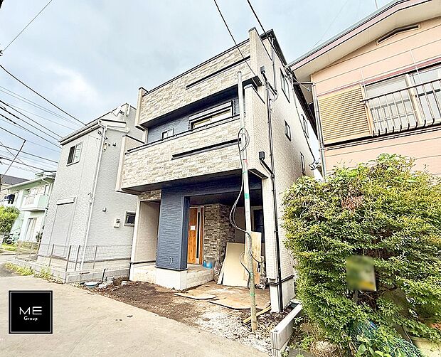 【現地外観写真】1号棟 ■家族みんなが笑顔で過ごせる、安心感のある住まい
