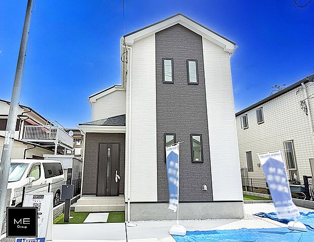 【現地外観写真】A号棟 ■暮らしを彩る充実した設備仕様が備わった住まい