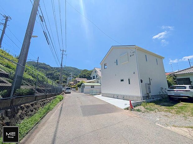 【前面道路含む現地写真】■新しい時代の息吹を感じる、心地よい環境
