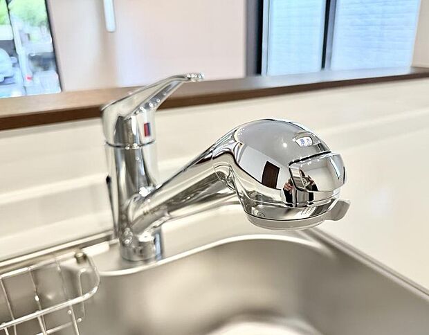 【浄水器】■清潔でおいしい水を手軽に供給してくれます