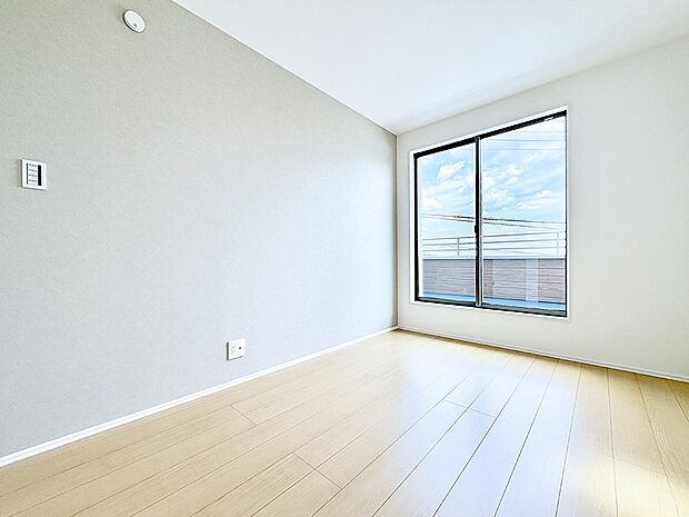 【子供部屋】1号棟  ■家具やレイアウトを自由に配置できるため使い勝手が良く快適に過ごせます