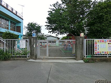 やなせ幼稚園 300m