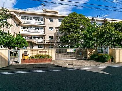 川崎市立南大師中学校 177m(3分)