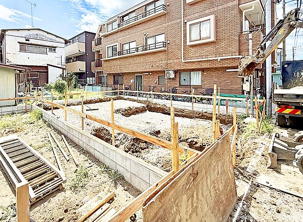 【現地外観写真】2号棟  ■新しい暮らしが始まる場所で、家族の絆を深める