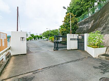 八王子市立甲ノ原中学校 720m(9分)