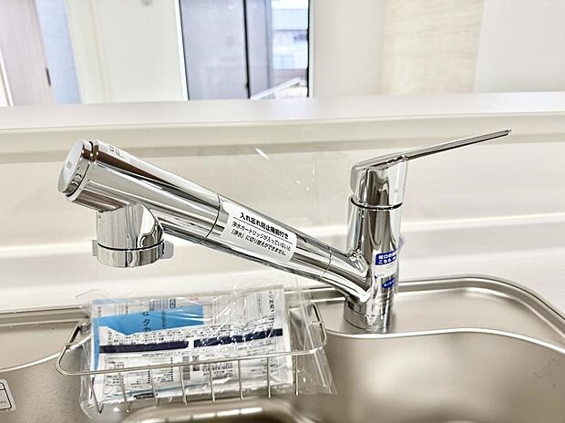 【浄水器】■清潔でおいしい水を手軽に供給してくれます