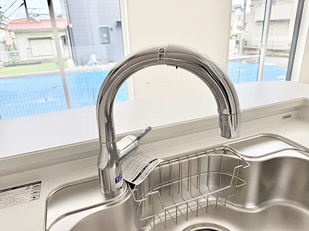【浄水器】■清潔でおいしい水を手軽に供給してくれます