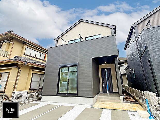 【現地外観写真】2号棟  ■家族の未来を優しく包み込む新しい住まい