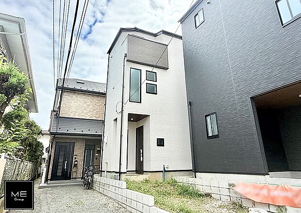 【現地外観写真】2号棟 ■暮らしを彩る充実した設備仕様が備わった住まい