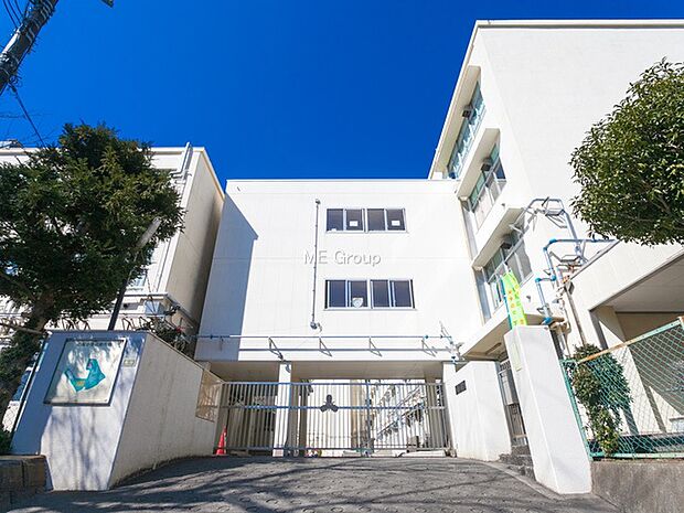 横浜市立柏尾小学校(約650m・徒歩9分)