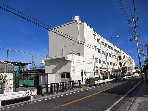 横浜市立原中学校（約560m）