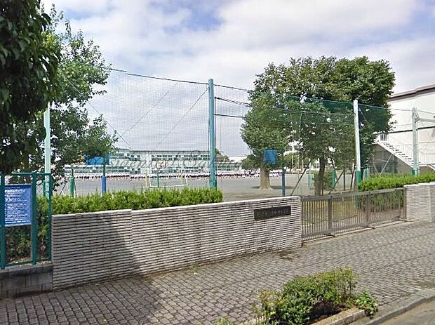 横浜市立中和田小学校(約640m)
