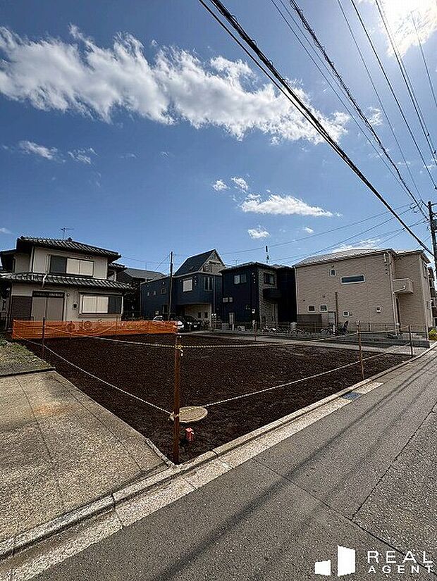 【現地外観】駅前にはイオンがあり、毎日のお買い物にも困りません！落ち着いた生活環境でファミリーにオススメ！