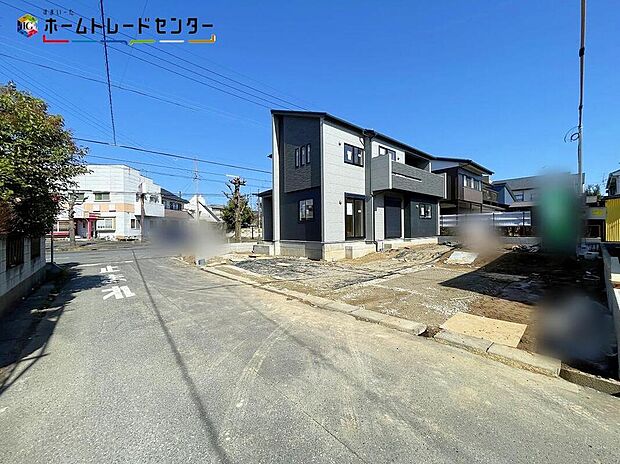 １号棟
現地をご覧いただきながら、住まいの夢をお聞かせください。平日・お仕事帰りなど、いつでもご案内致します！
お気軽にお問い合わせ下さい♪お待ちしております！