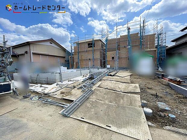 1号棟
リナージュ時間を超えて、受け継がれていく住まいを。煌めく家族時間がここから始まる。耐震に優れた工法を採用、一生住む家だから構造にも環境にもこだわりを!