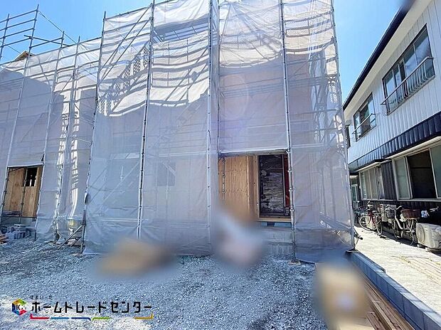 １号棟交通量が少ない住宅街なので、雨の日でも車の走行音も気になりません。平日・お仕事帰りなど、いつでもご案内致します！お気軽にお問い合わせ下さい♪お持ちしております！