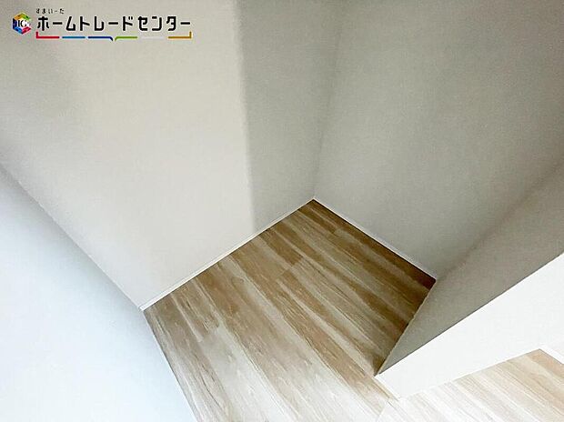 【収納】たっぷり収納ができるウォークインクローゼットが完備!ママに嬉しい家事動線など工夫がたくさん!居室の全空間を有効活用出来ます。自分好みのお部屋で、ゆったりお寛ぎ頂けます。