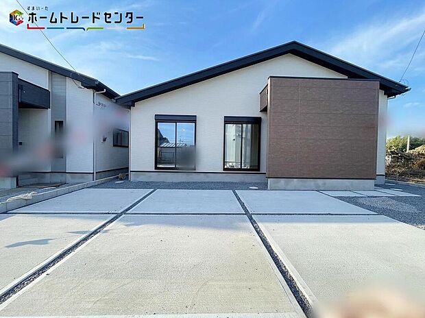 【現地外観写真】JR常磐線「荒川沖」駅まで車で4分!
LIGAREはラテン語で<結ぶ>という意味を持つ。人を繋ぎ、家族を結ぶ。シンプルな箱を結び、繋ぎ合わせることで様々なデザインが形成される。