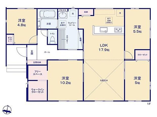【4LDK+S】多用途に活用できるランドリールームのカウンター♪洗濯物を畳むのはもちろん、裁縫やアイロン掛け、ちょっとした書き物など家事以外の作業台にもなりますね!