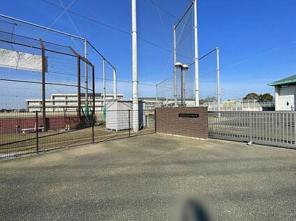 常総市立石下中学校 600m(徒歩８分)
