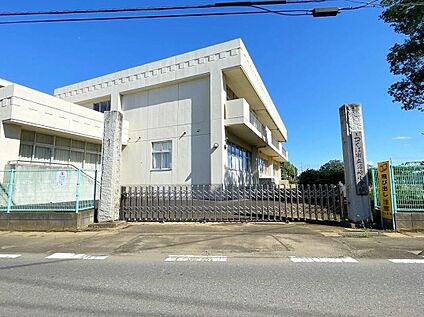 つくば市立沼崎小学校 1700m (徒歩22分)