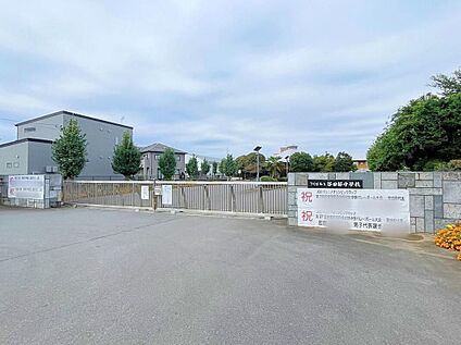 つくば市立谷田部中学校 2100ｍ(徒歩27分/自転車9分)