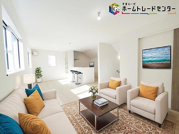 ≪Living room≫
広々とした開放感あふれるリビングです。ゆったり寛げる充分な広さがございますので、ご家族でインテリアのレイアウトを考えるのも楽しみになりそうです。
※家具はCGでございます。