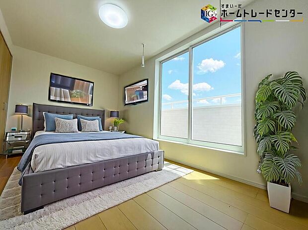 ≪Room≫
ホッと足を伸ばして寛げる洋室をご用意。お子様の目の届く遊び場としても重宝します。※家具はCGでございます。