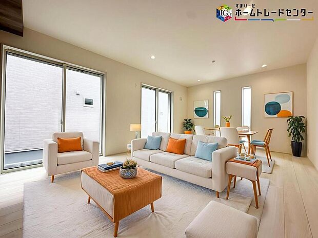 ≪Living room≫
ママの目線でデザインされた住まいは、水回りの導線や豊富な収納など魅力がたくさん。住み心地の良さをぜひご体感下さい!
※家具はCGでございます。