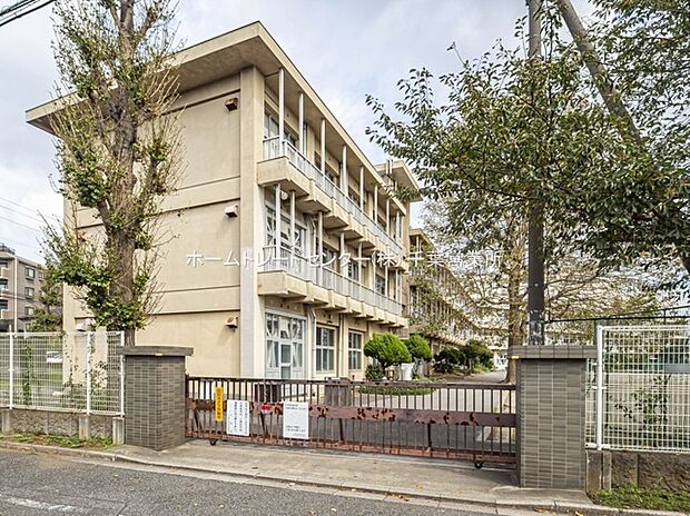 千葉市立椿森中学校(約229m)