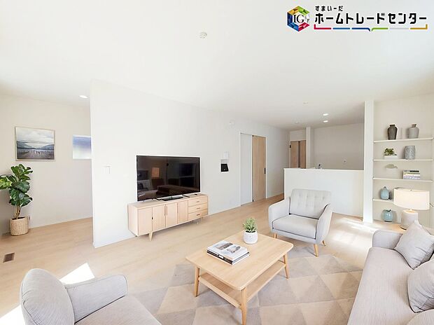 【LDK】≪Living room≫
ママの目線でデザインされた住まいは、水回りの導線や豊富な収納など魅力がたくさん。住み心地の良さをぜひご体感下さい!
※家具はCGでございます。