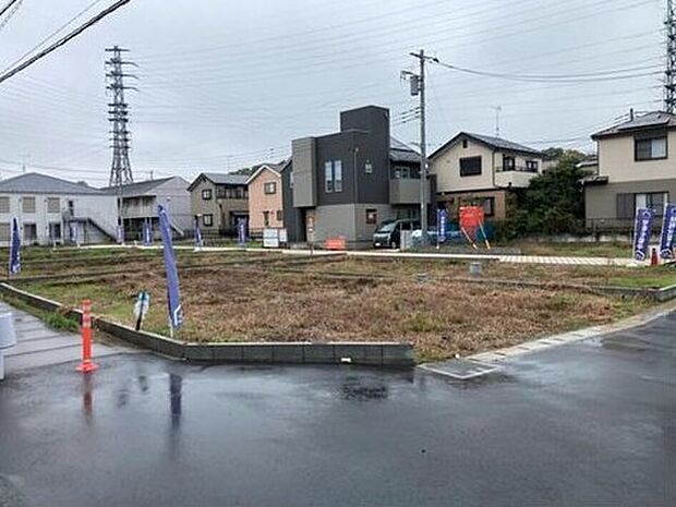 【現地外観写真】◆耐震性能にこだわるお家です!お客様のすまいと安全を守る大切な住宅だからこそ、実際の建物の作りと安心感をぜひ現地にてご体感ください!ご見学予約受付です!