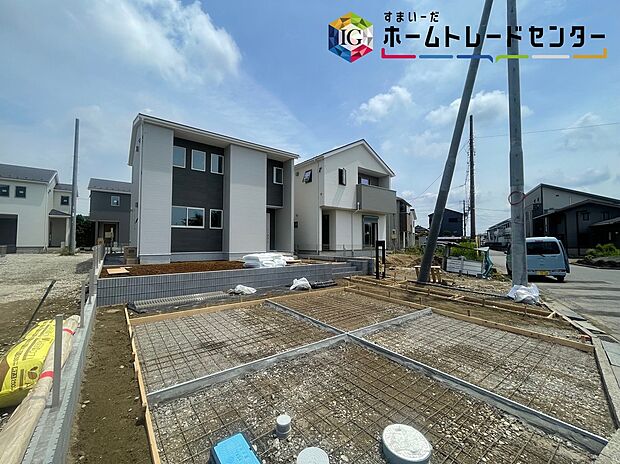 【現地外観写真】◆スーパーや通学路など、建物の周辺を実際に歩いてみるのもおすすめです！新生活のイメージが膨らみますね♪