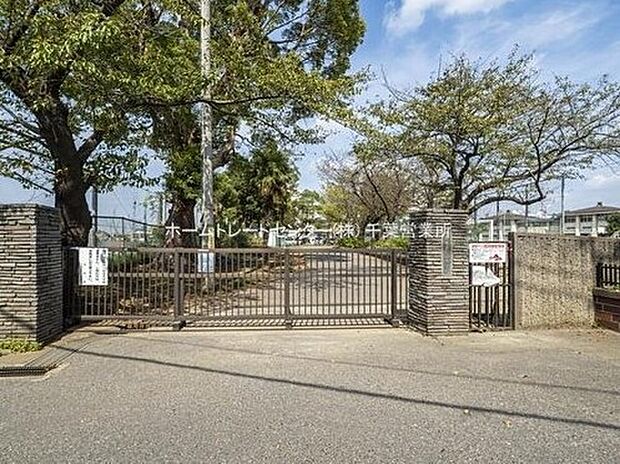 千葉市立葛城中学校（約637m）