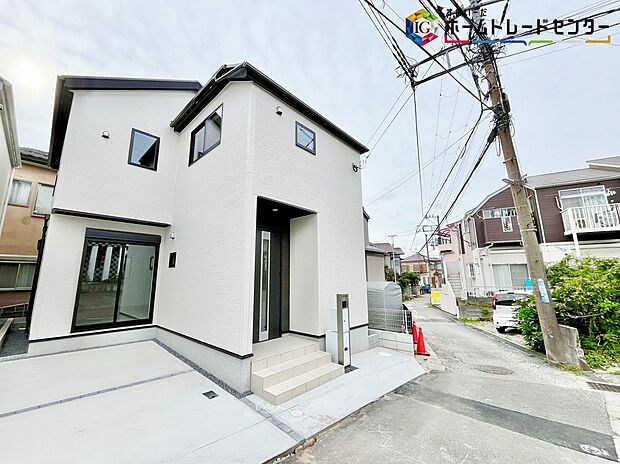 【現地外観写真】◆≪お問い合わせ当日のご内覧もお任せください♪≫
耐震に優れた工法を採用、一生住む家だから構造にも環境にもこだわりを。地震に強いオリジナル工法を是非お確かめ下さい♪

