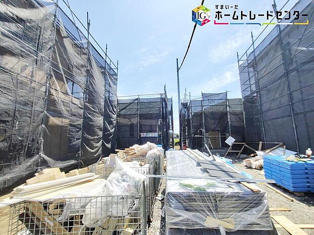 【現地外観写真】◆休日にご家族揃ってご見学はいかがでしょうか♪実際の現地を見てみると図面などではわからない、新たな発見もありますのでまずはお気軽にお問い合わせください♪