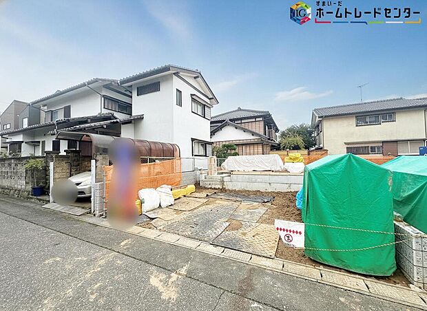 【前面道路含む現地写真】◆休日にご家族揃ってご見学はいかがでしょうか♪実際の現地を見てみると図面などではわからない、新たな発見もありますのでまずはお気軽にお問い合わせください♪