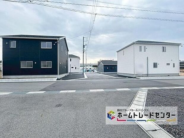 1～４号棟
全４棟！堂々完成いたしました！ぜひ現地にて、実際の建物・街並み・日当たり等ご確認下さい♪お問い合わせはお気軽に☆