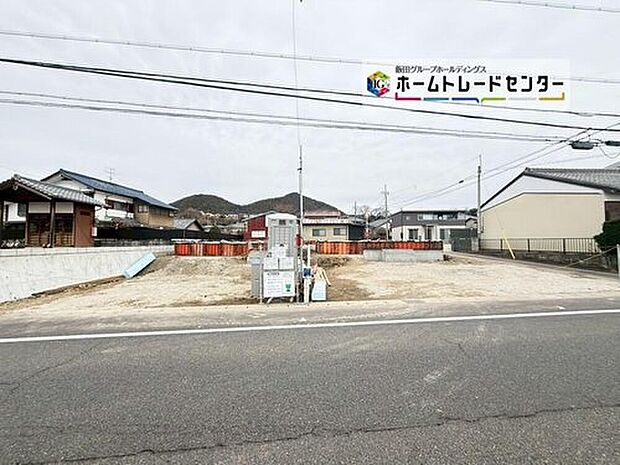 ２・３号棟
全３棟　完成に向けて工事中です！完成イメージが見たい！物件資料がほしい！など　お気軽にお問い合わせ下さい☆