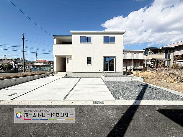 限定１邸、堂々完成しました！ぜひ現地にて、実際の建物・街並み・日当たり等ご確認下さい♪お問い合わせはお気軽に☆