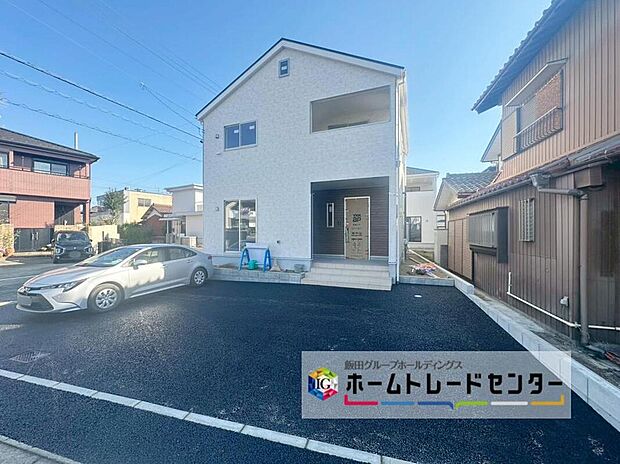 【現地外観写真】1号棟
当日のご見学予約も承ります。同じものは2つとない「夢のマイホーム」との出会いが待っているかもしれません♪