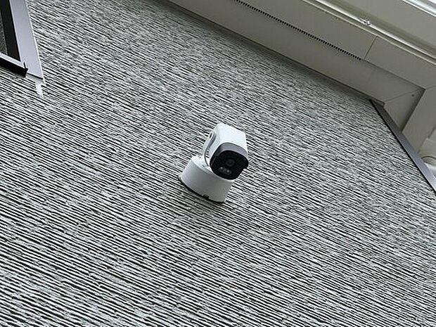【その他】2号棟
防犯カメラ完備です!不審者の侵入や空き巣、駐車場における車上荒らしなどの犯罪も防犯カメラによって抑えられます。