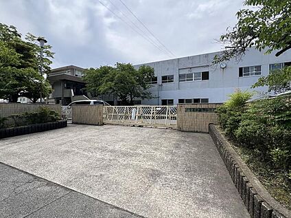 一宮市立萩原中学校 1700ｍ(徒歩22分)