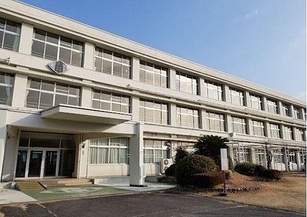 本巣市立糸貫中学校(約185m)