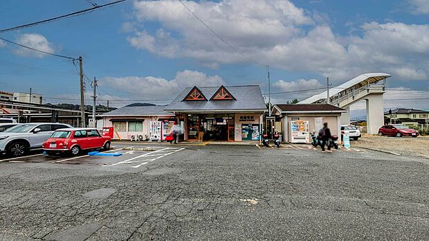 筑肥線/周船寺駅（約1,900m）