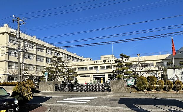 新潟市立鳥屋野中学校（約500m）