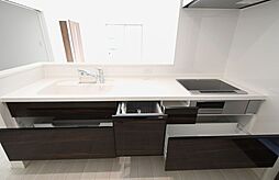 徳島県板野郡北島町中村字御供田5番4